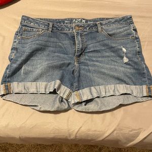Apt 9 Jean shorts